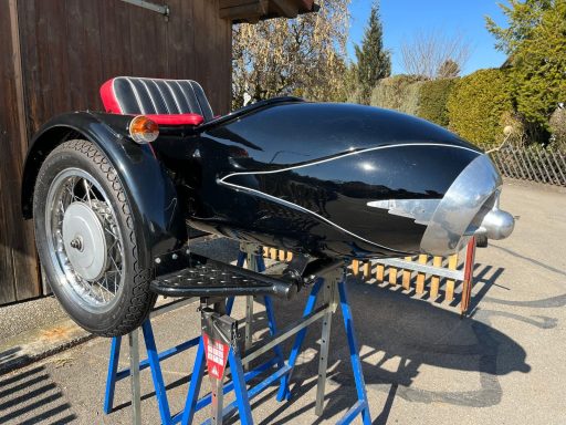 Duna Seitenwagen schwarz Jochen Brett ef-tech