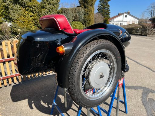 Duna Seitenwagen schwarz Jochen Brett ef-tech