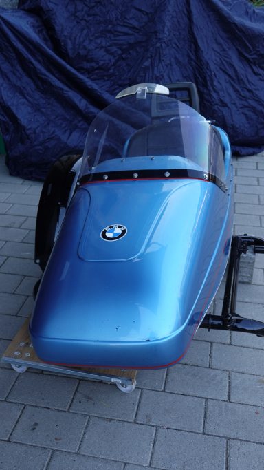 Seitenwagen mit Klappe zum Einsteigen Jochen Brett ef-tech